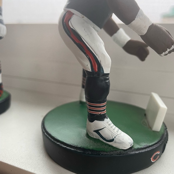 4 pc. Chicago Bears NFL Bobblehead Set - Picture 8 of 8